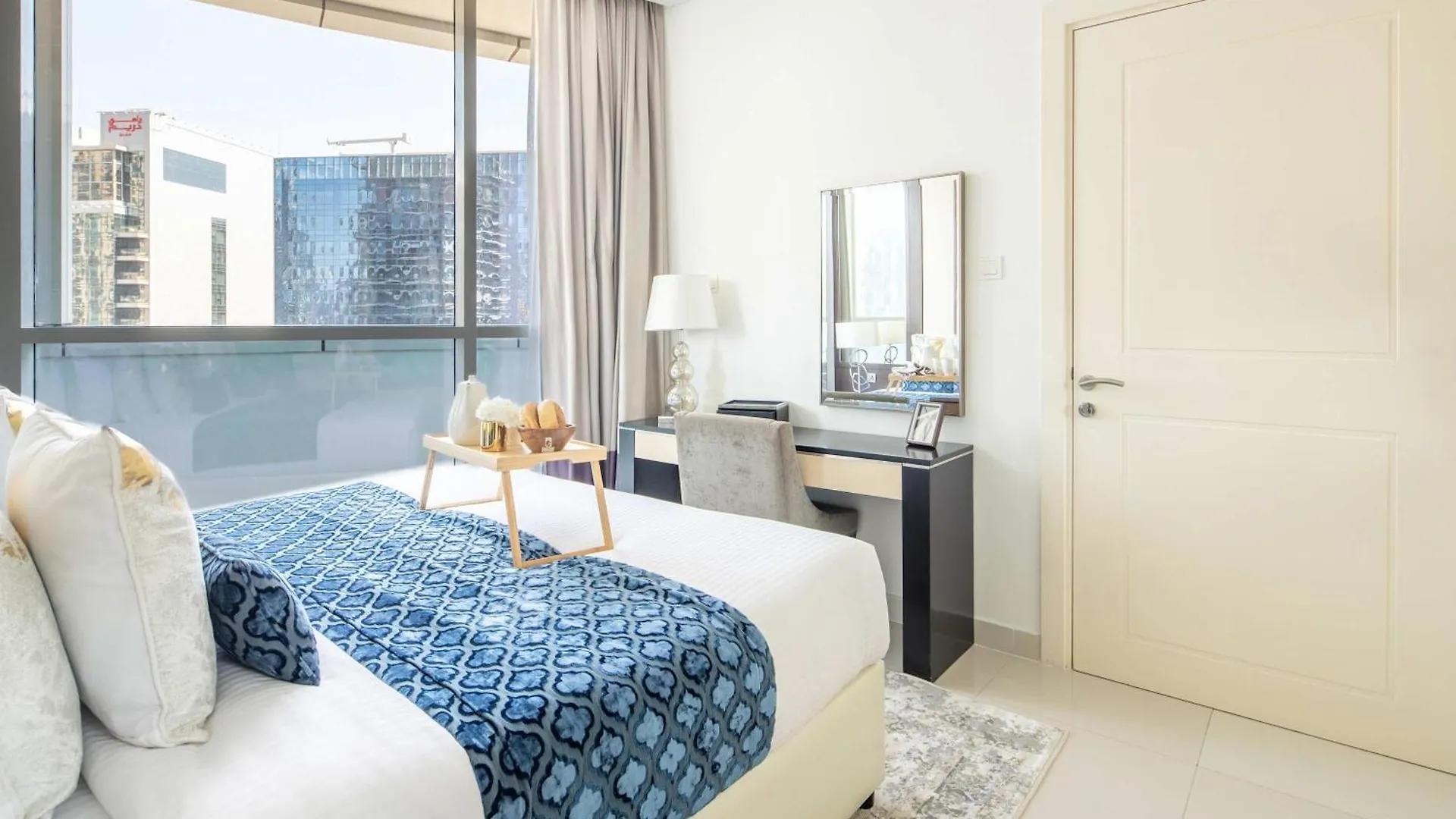 Apartment Frank Porter - Damac Distinction Dubai