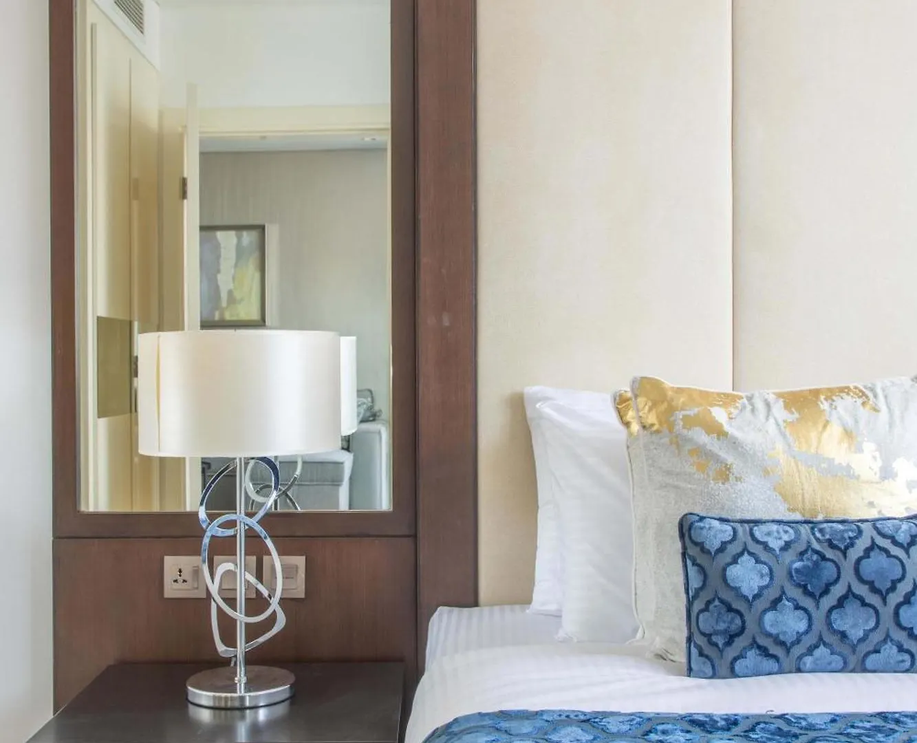 Frank Porter - Damac Distinction Dubai 0*,  United Arab Emirates